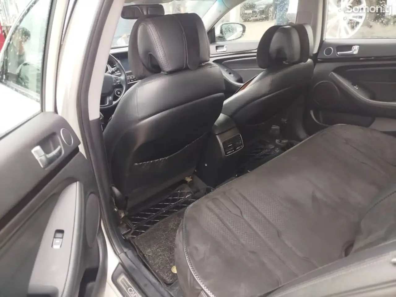 Kia Cadenza 2014 · 3.3 AT