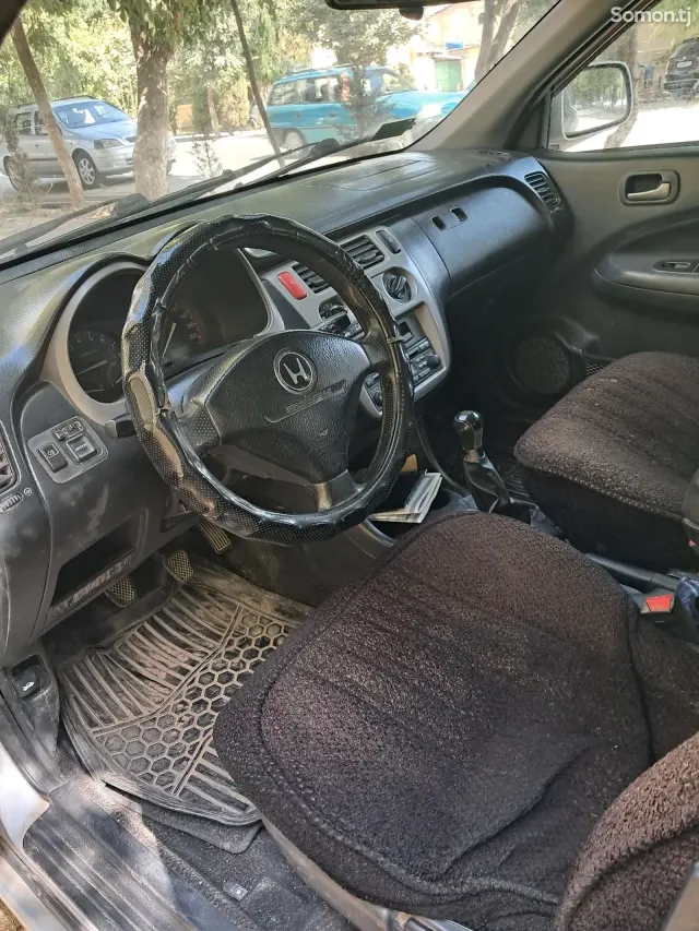 Honda HR-V 2002 · 1.6 MT