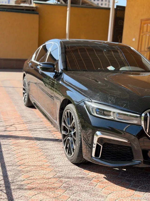 BMW 7 series 2017 · 3.0 AT