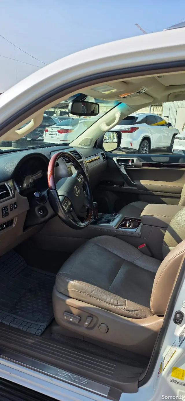 Lexus GX series 2016 · 4.7 AT