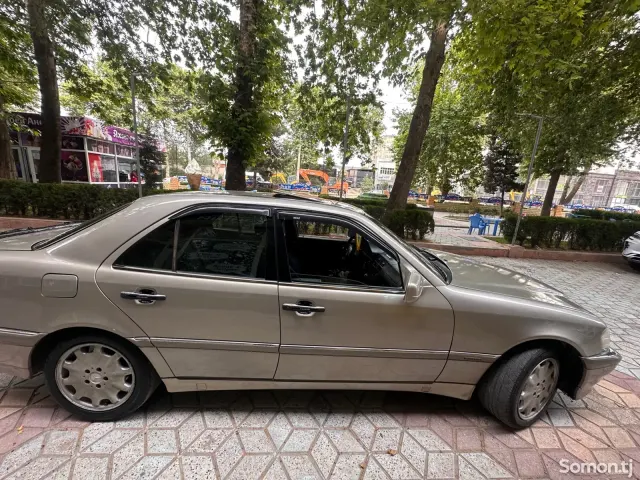Mercedes-Benz C class 1994 · 1.8 AT