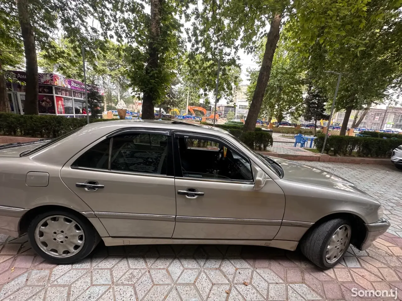 Mercedes-Benz C class 1994 · 1.8 AT