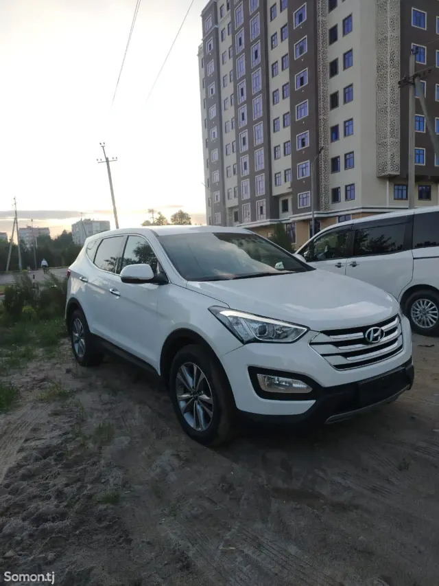 Hyundai Santa Fe 2015 · 2.0 AT