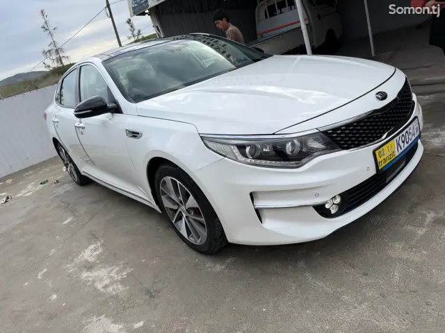 Kia K5 2016 · 2.0 AT