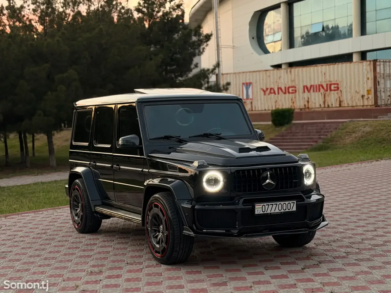 Mercedes-Benz G class 2009 · 5.5 AT