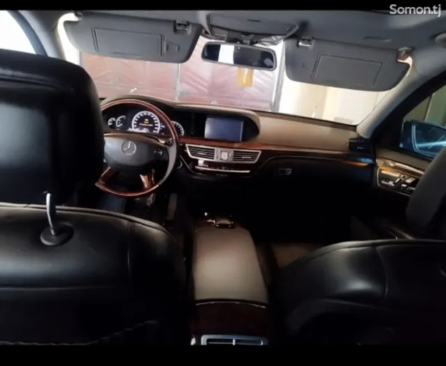 Mercedes-Benz S class 2008 · 5.0 AT