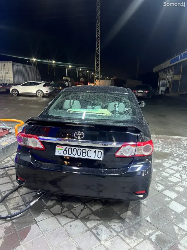 Toyota Corolla 2012 · 1.8 AT
