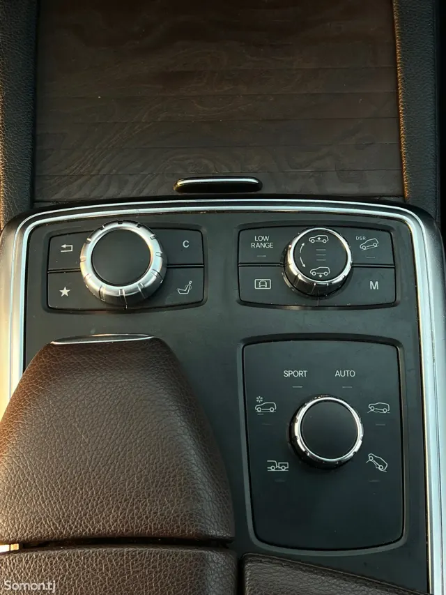 Mercedes-Benz GL class 2014 · 4.7 AT