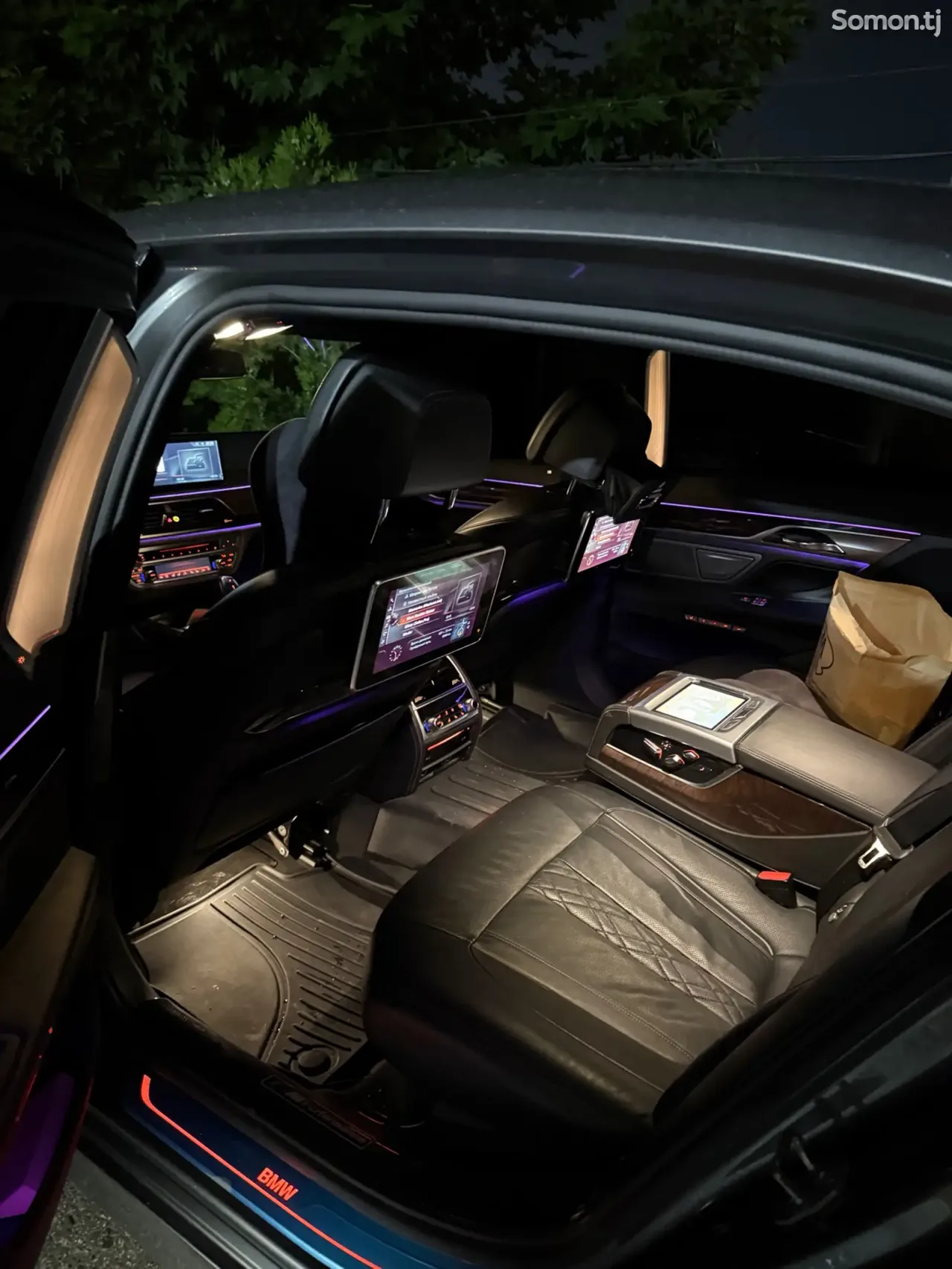 BMW 7 series 2016 · 3.0 AT