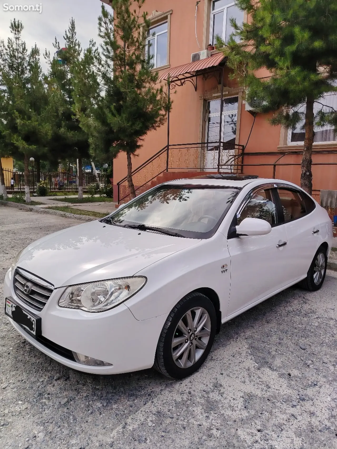 Hyundai Avante 2009 · 1.6 AT