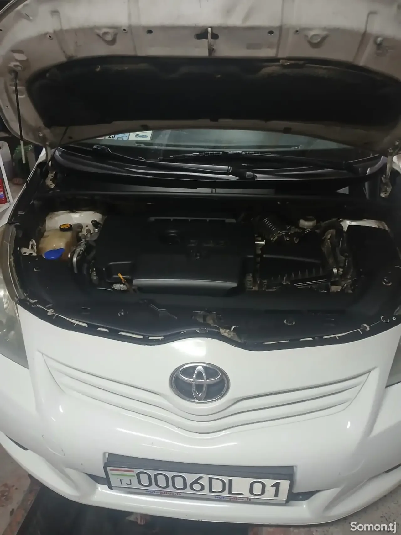 Toyota Verso 2009 · 2.0 MT