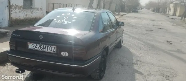 Opel Vectra A 1994 · 1.6 MT