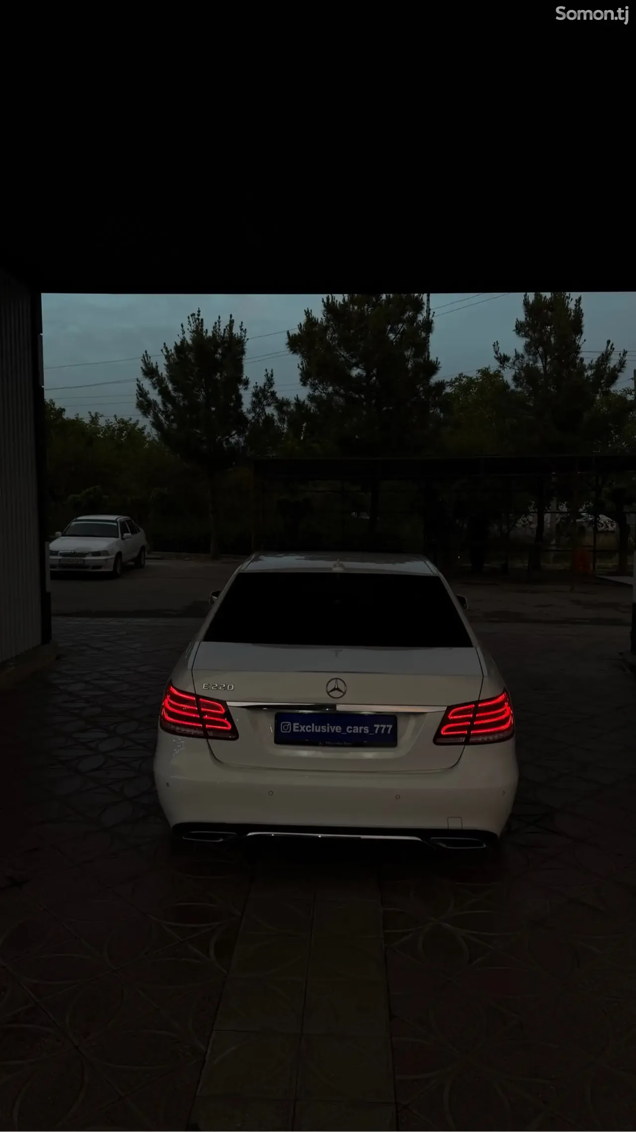 Mercedes-Benz E class 2015 · 2.2 AT