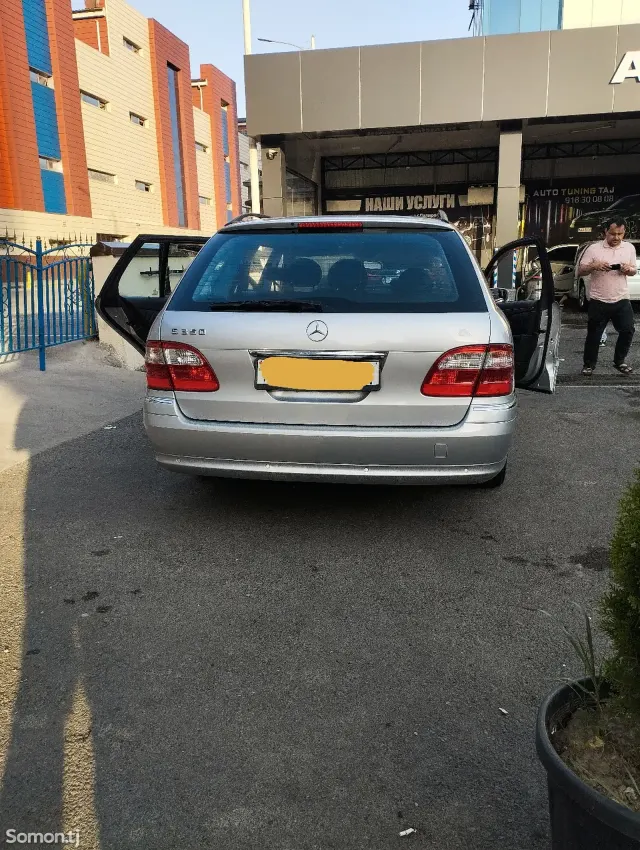 Mercedes-Benz E class 2005 · 3.5 AT