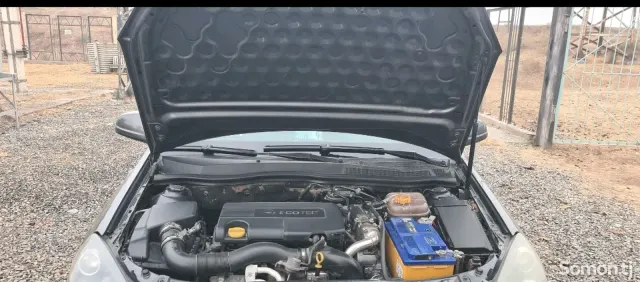Opel Astra H 2009 · 1.7 MT