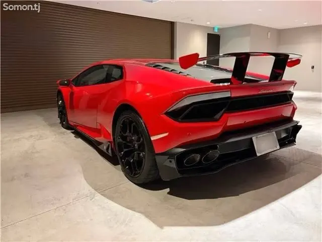 Lamborghini Urus 2017 · 5.2 AMT
