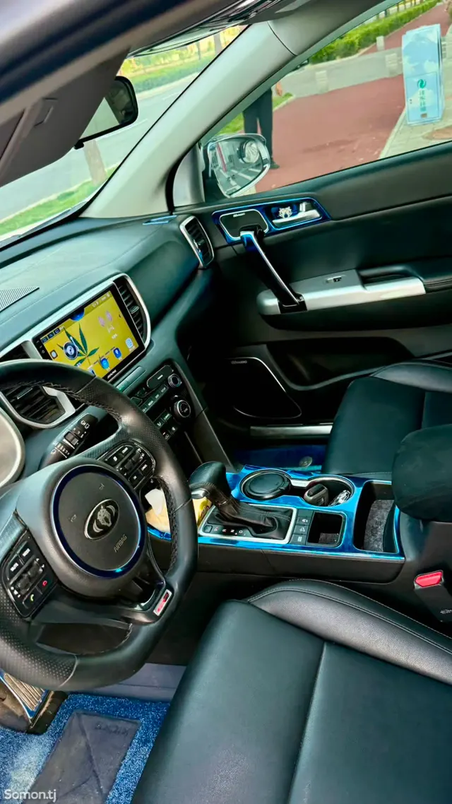 Kia K series 2016 · 1.6 AT