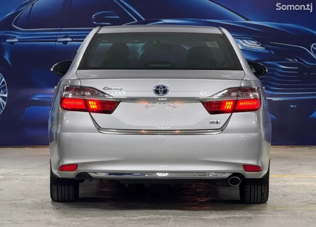 Toyota Camry 2015 · 2.5 AT