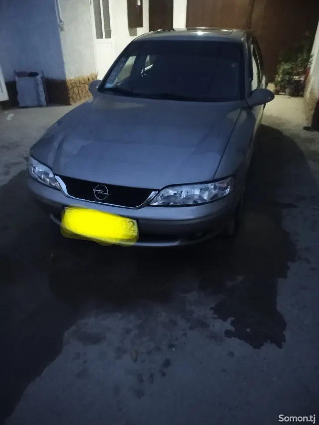 Opel Vectra B 1995 · 1.6 MT