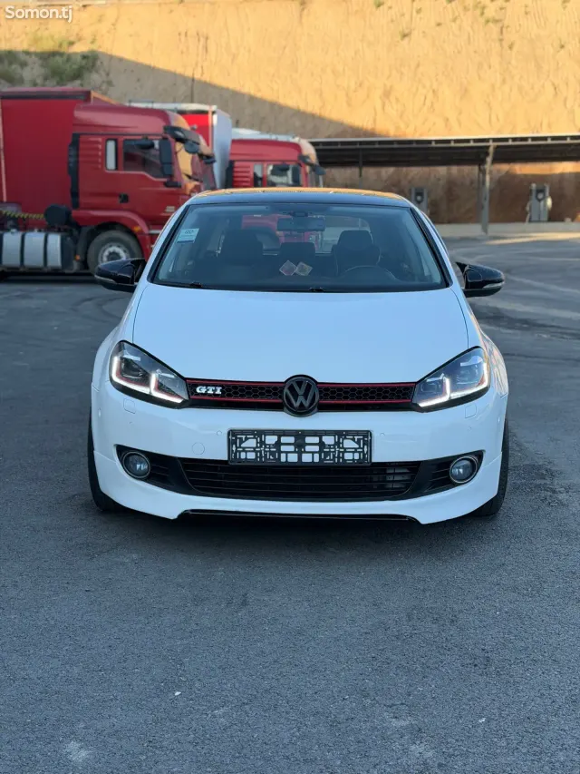 Volkswagen Golf 2012 · 1.4 AT