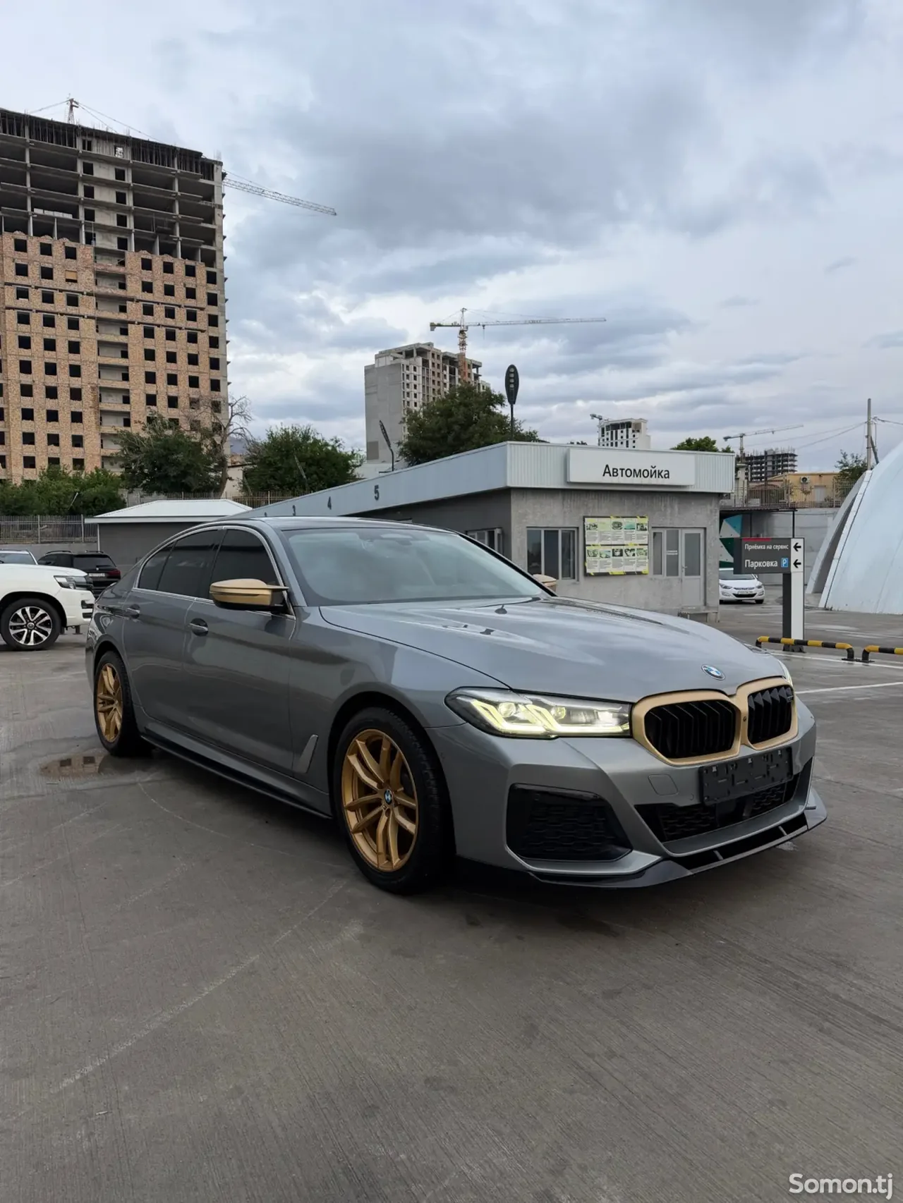 BMW 5 series 2023 · 2.0 AT