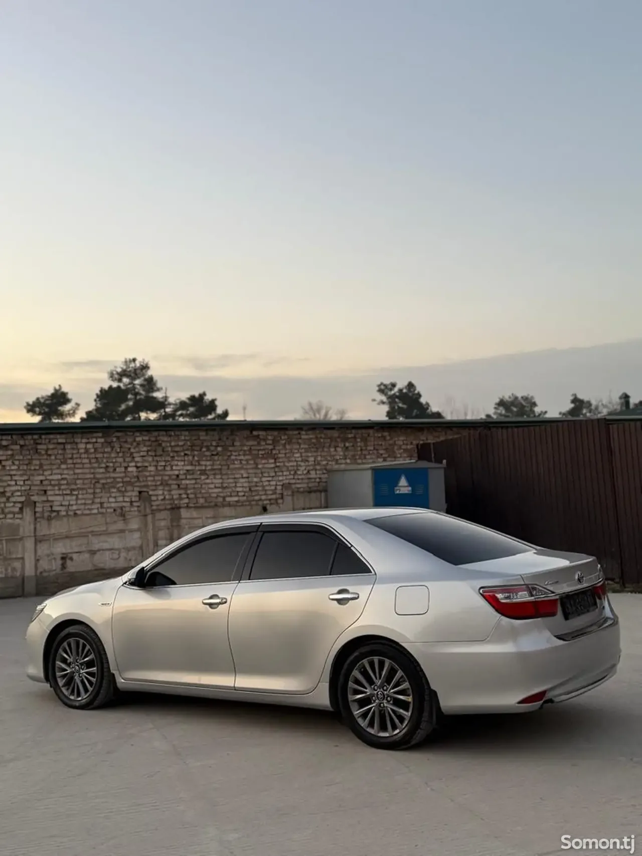 Toyota Camry 2016 · 2.5 AT