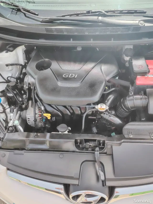 Hyundai Avante 2014 · 1.6 AT