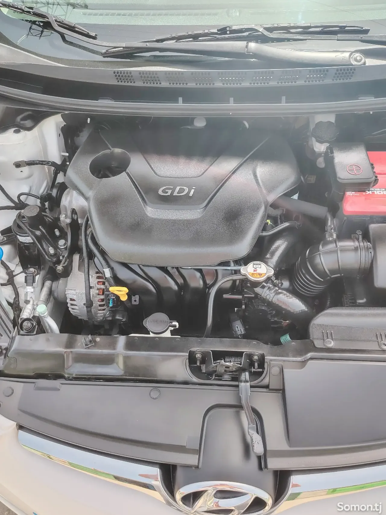 Hyundai Avante 2014 · 1.6 AT
