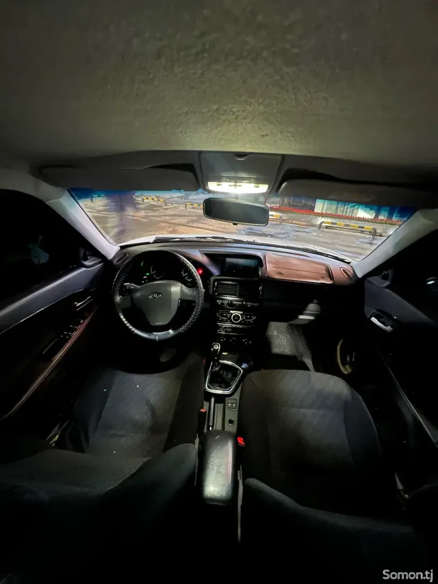 Lada (ВАЗ) Priora 2016 · 1.8 MT