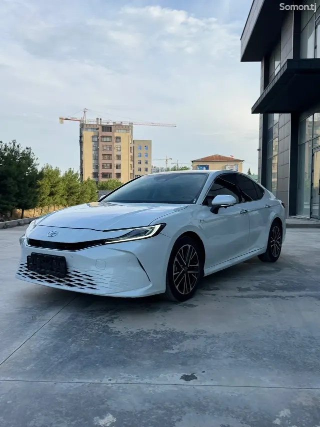 Toyota Camry 2024 · 2.0 AT