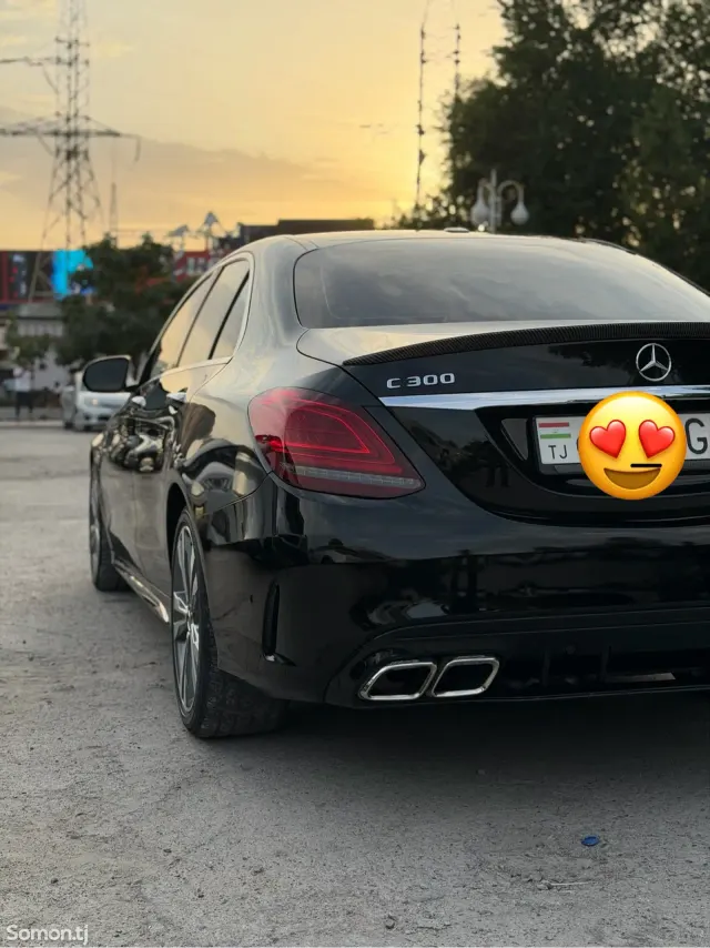 Mercedes-Benz C class 2017 · 2.0 AT