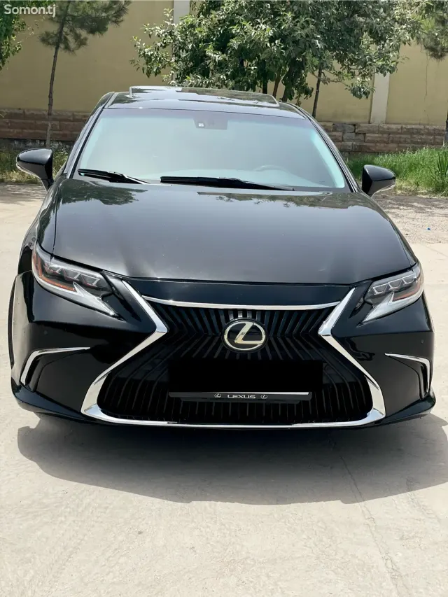 Lexus ES series 2013 · 3.5 AT