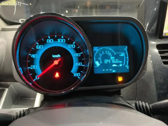 Chevrolet Spark 2014 · 1.1 AT
