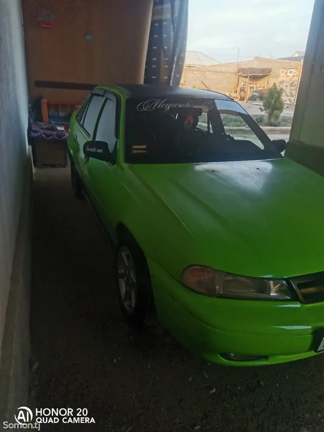 Daewoo Nexia 1995 · 1.6 MT