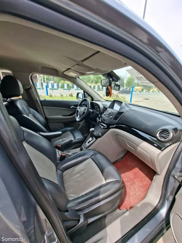 Chevrolet Orlando 2015 · 2.0 AT
