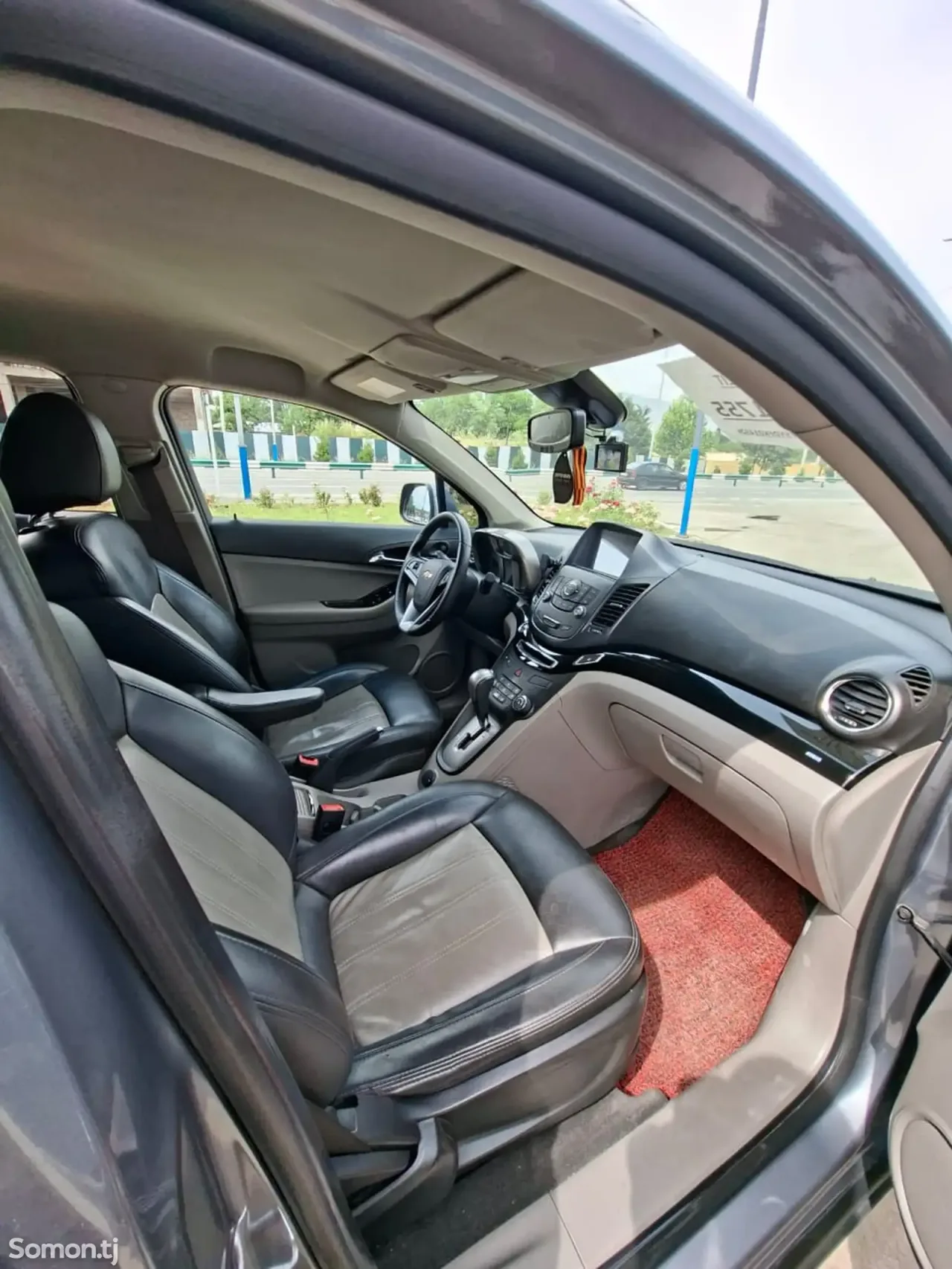 Chevrolet Orlando 2015 · 2.0 AT
