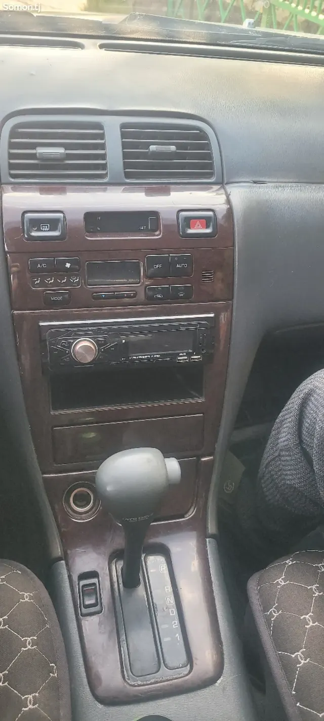 Nissan Cefiro 1997 · 2.0 AT