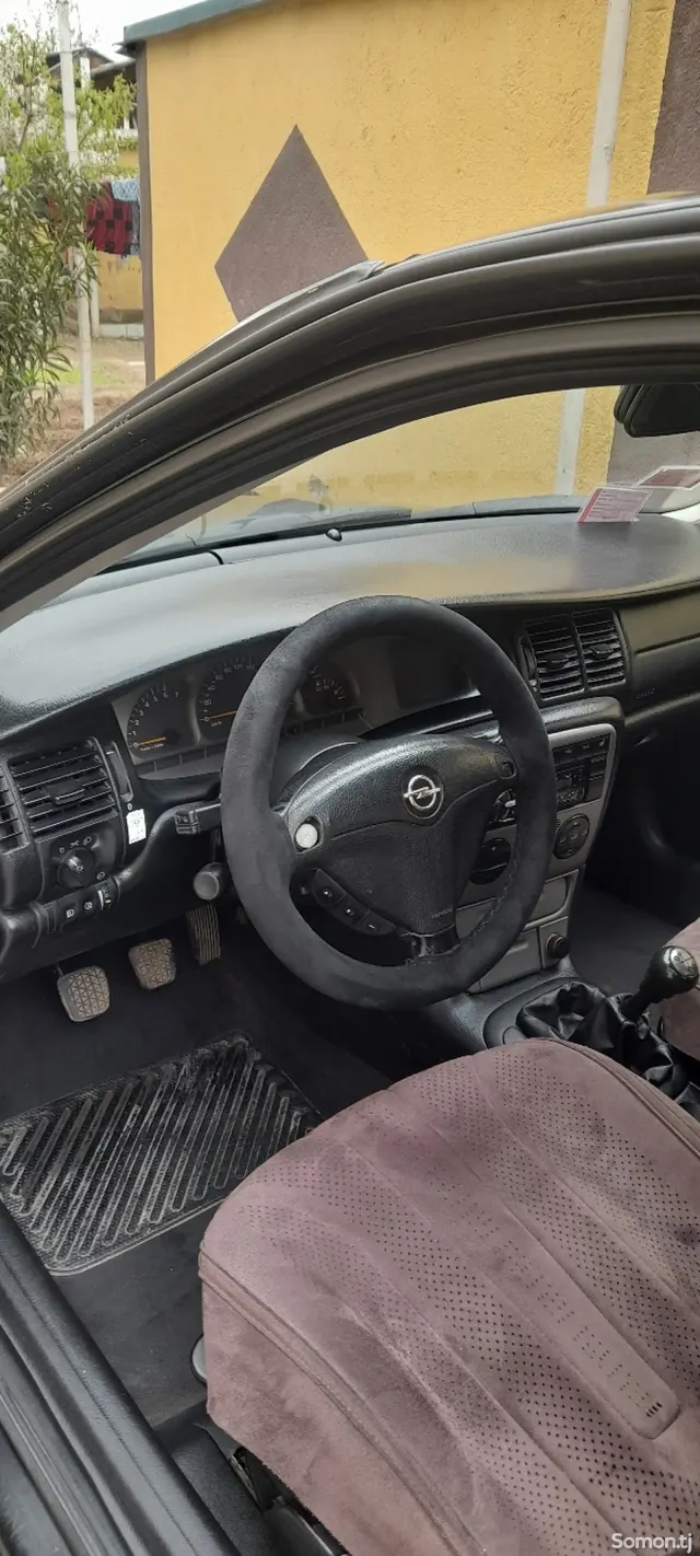 Opel Vectra B 2002 · 1.8 MT