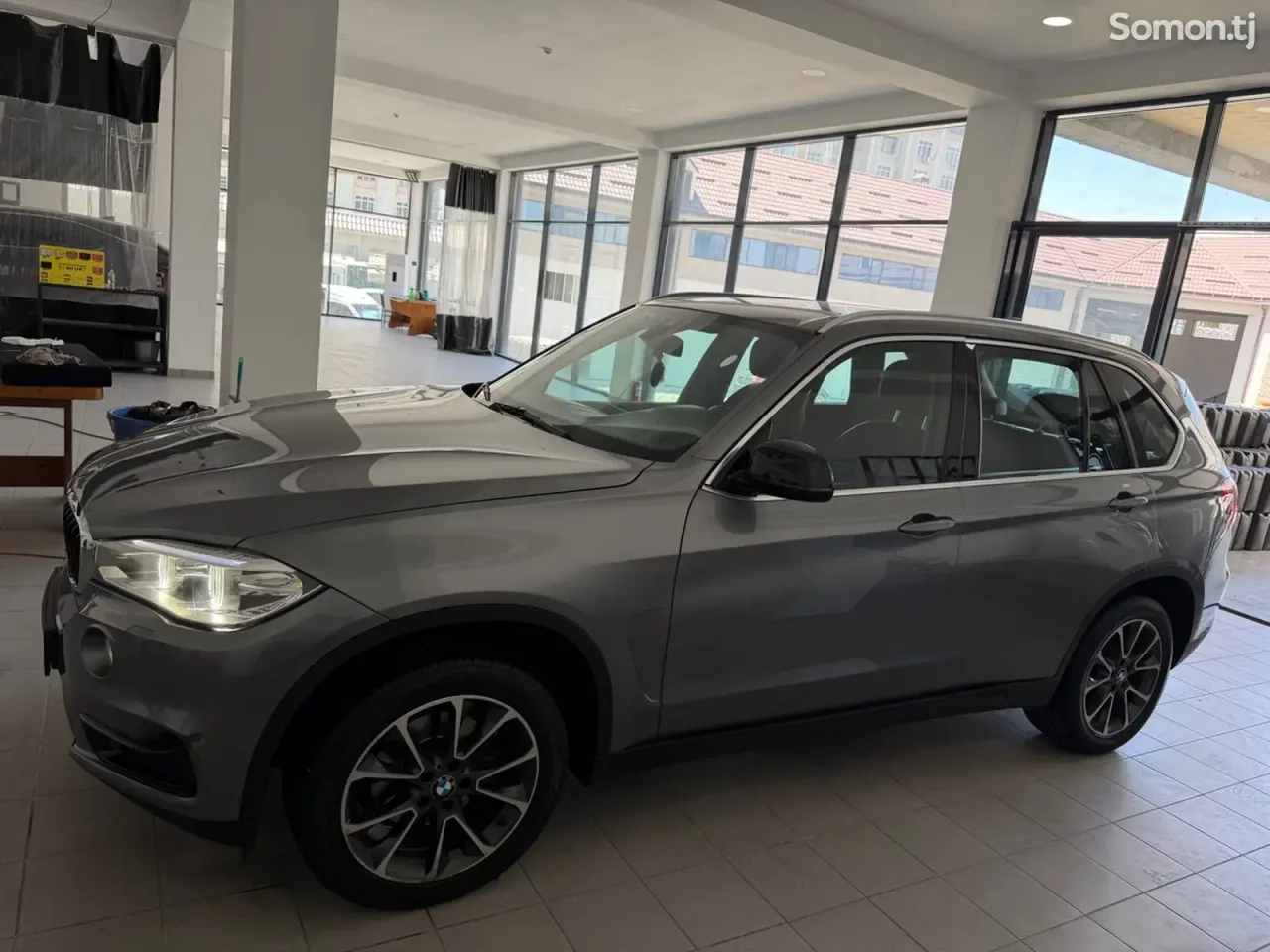 BMW X5 2014 · 2.5 AT