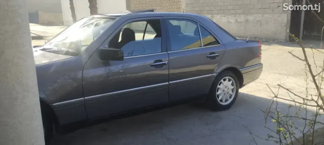 Mercedes-Benz C class 1994 · 1.8 MT