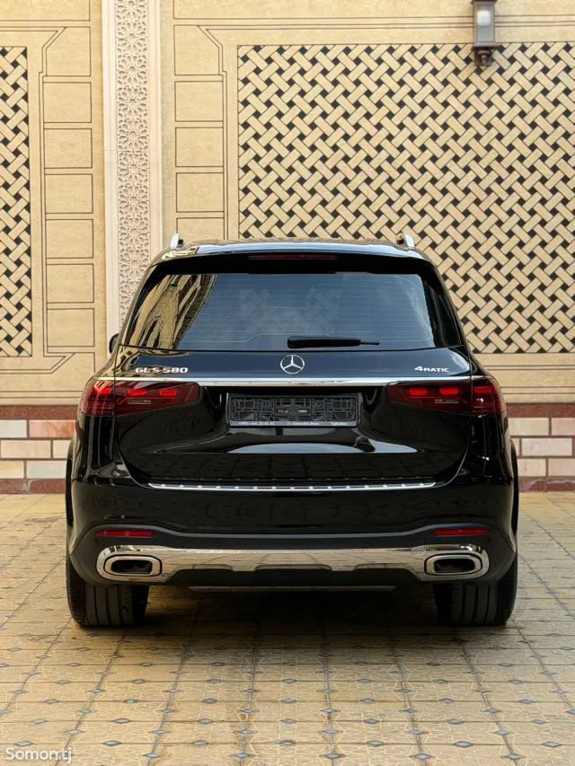 Mercedes-Benz GLS 2024 · 5.8 AT