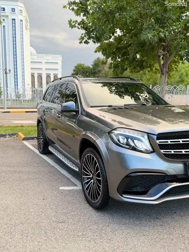 Mercedes-Benz GLS 2017 · 3.0 AT