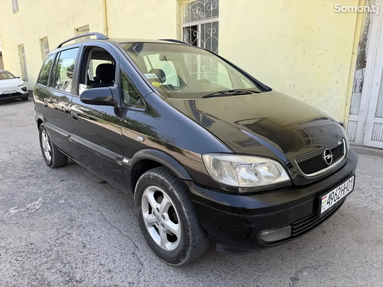 Opel Zafira 2001 · 2.2 AT