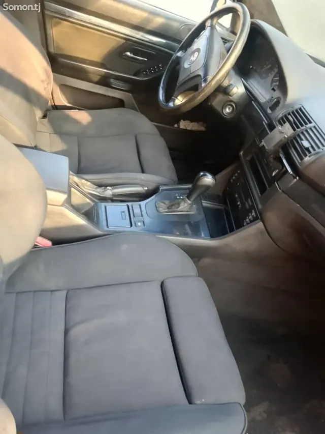 BMW 5 series 1998 · 2.5 AT