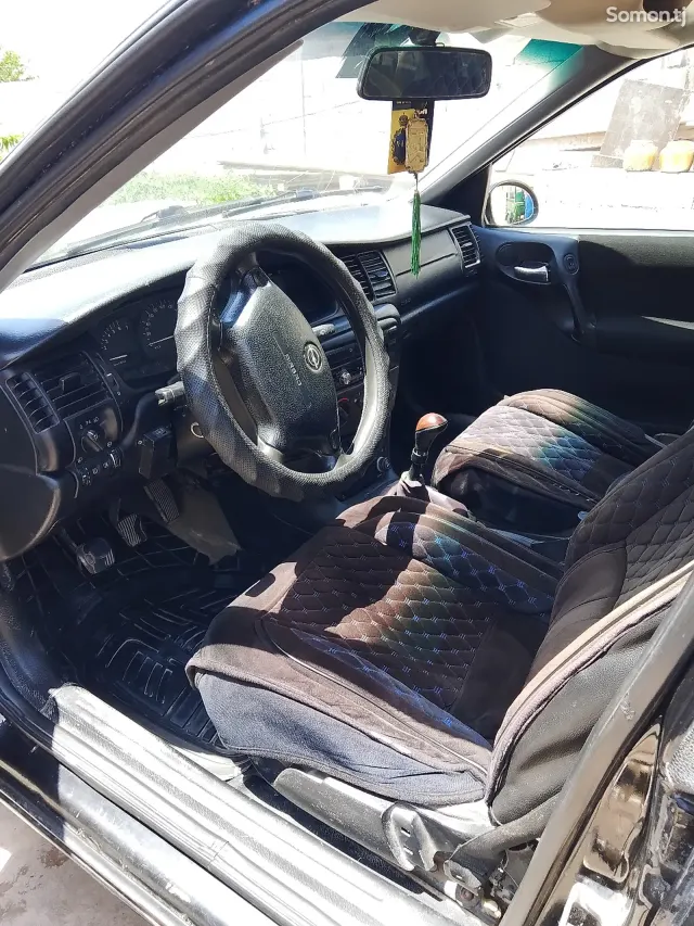 Opel Vectra B 1996 · 1.6 MT