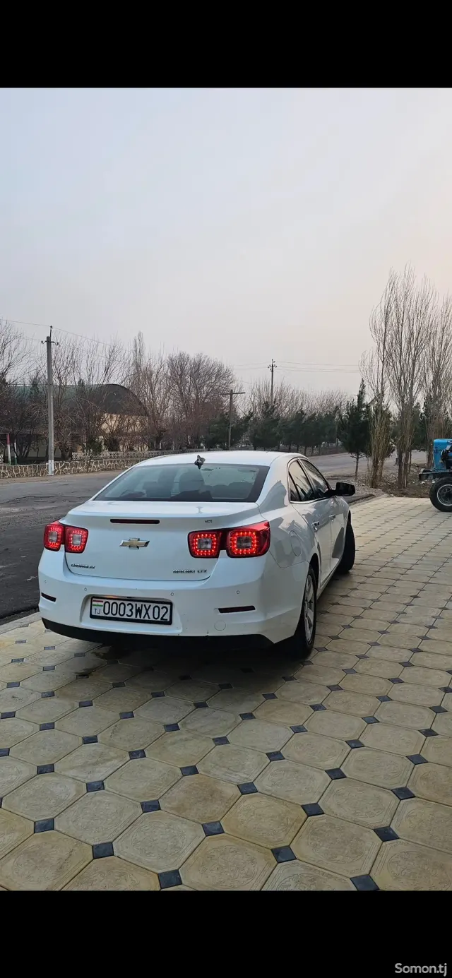 Chevrolet Malibu 2015 · 2.0 AT