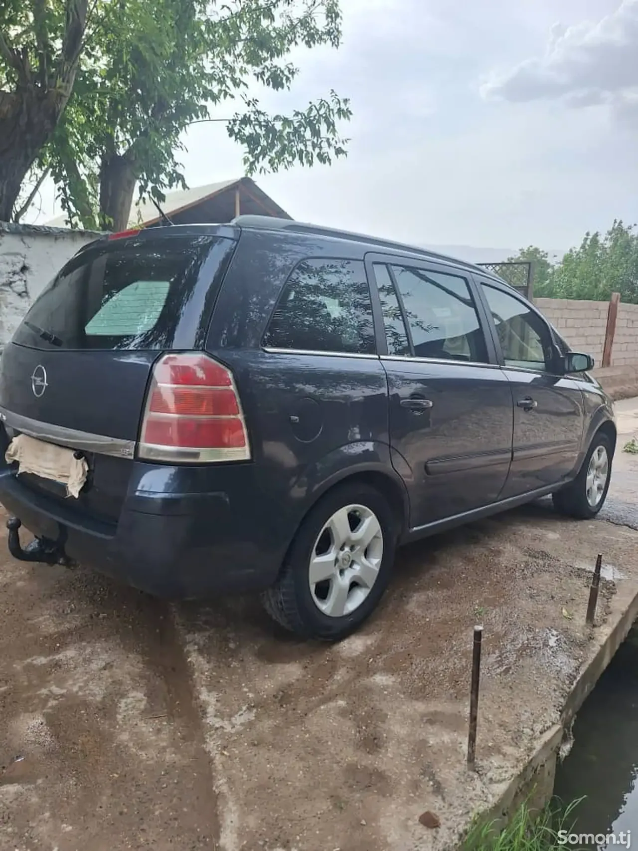Opel Zafira 2006 · 1.8 MT