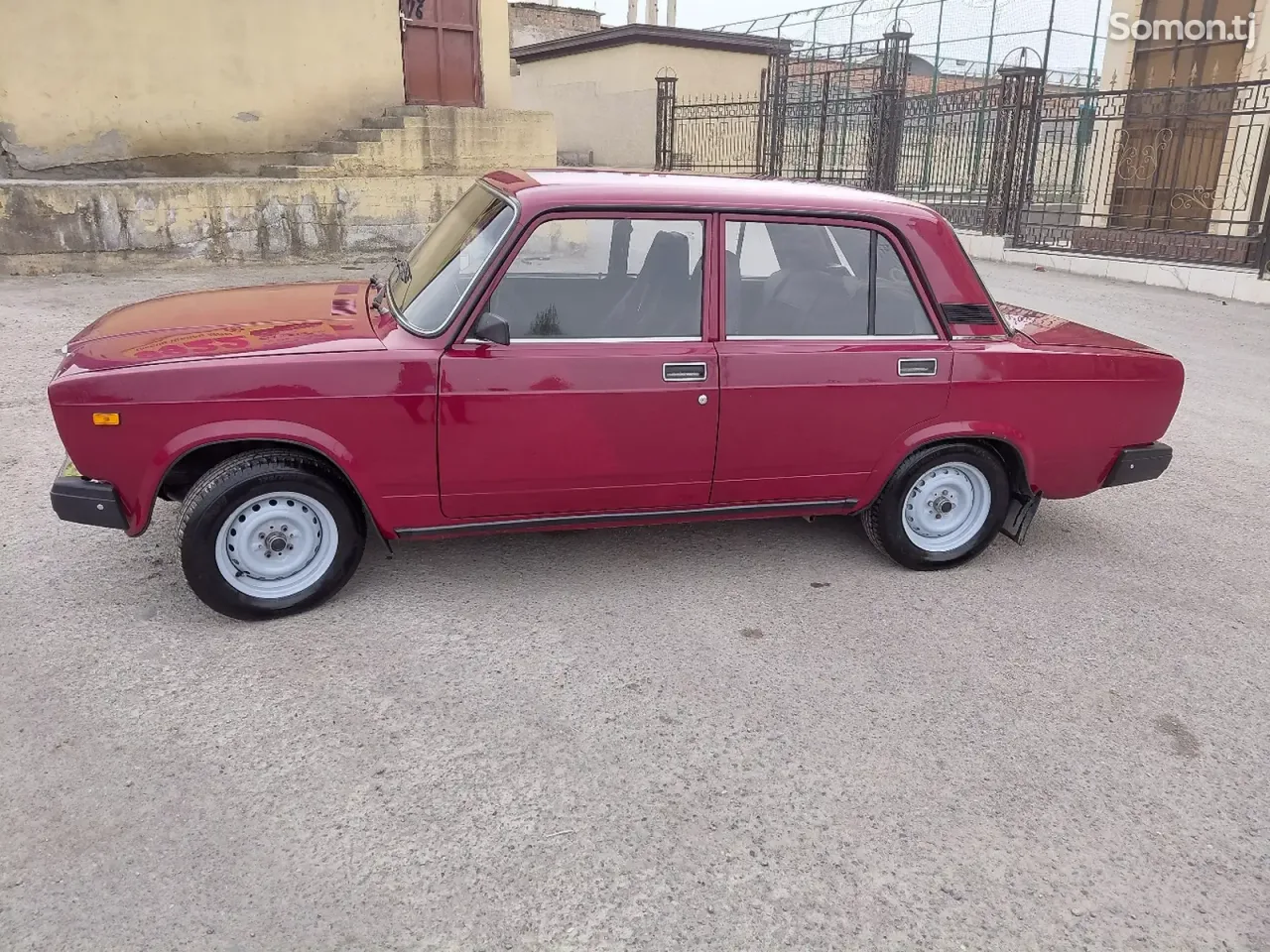 Lada (ВАЗ) 2107 2006 · 1.7 MT