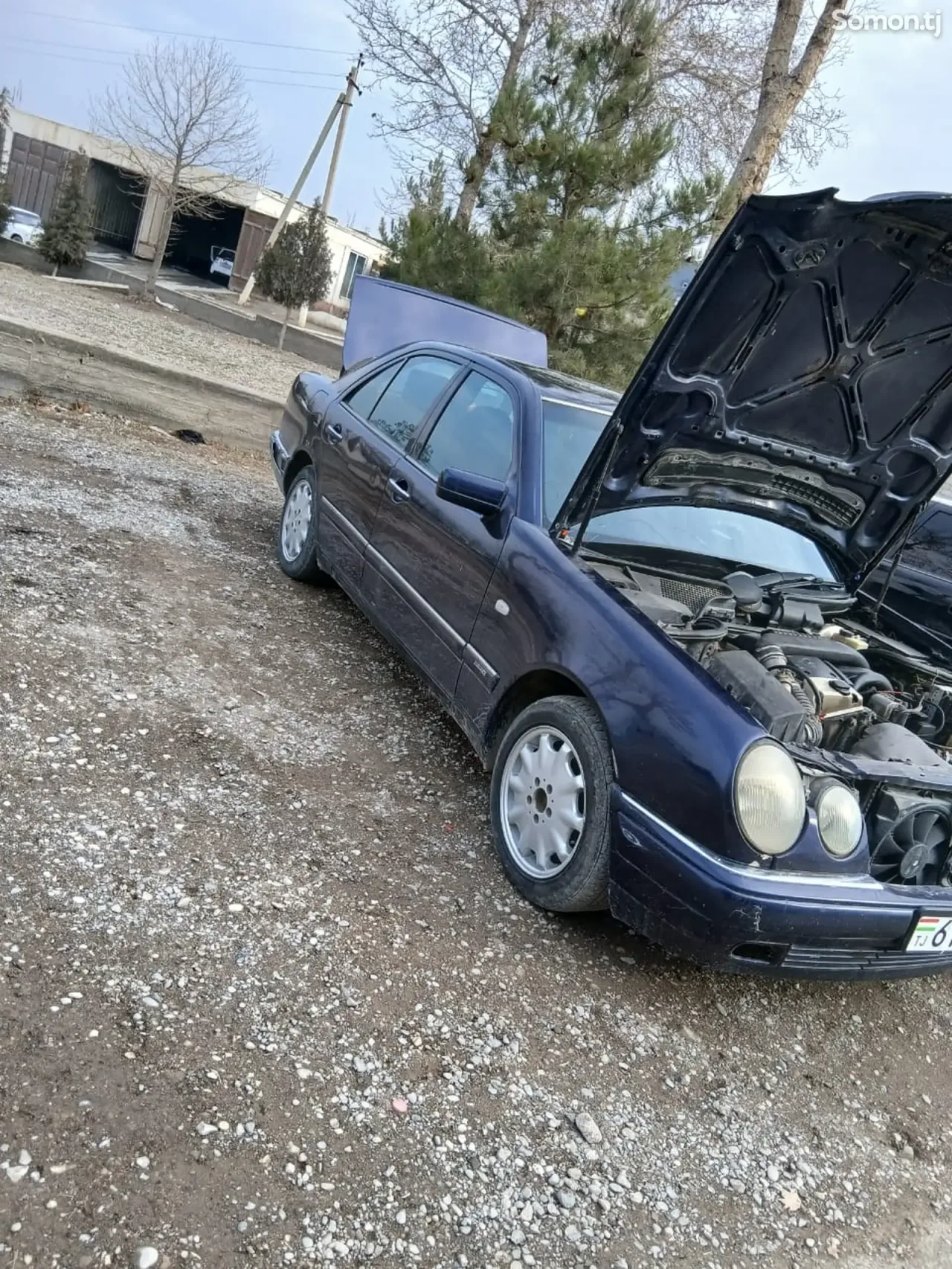 Mercedes-Benz E class 1998 · 2.2 MT