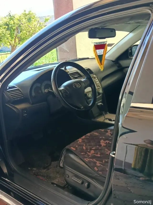 Toyota Camry 2007 · 2.4 AT